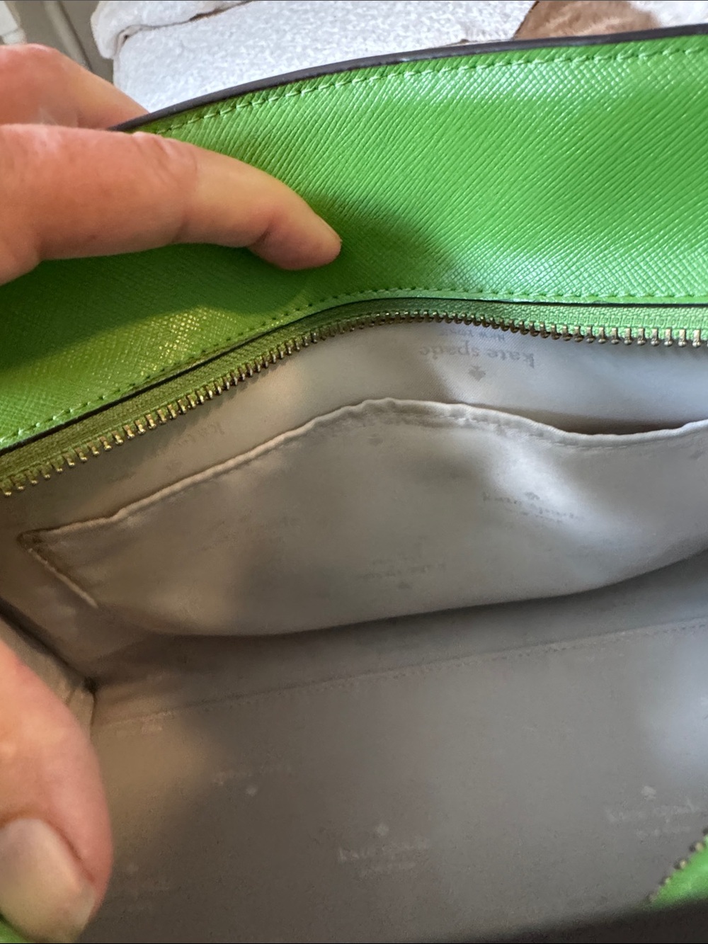 kate spade kelly green leather satchel with crossbody strap, new without tag - Picture 12 of 16